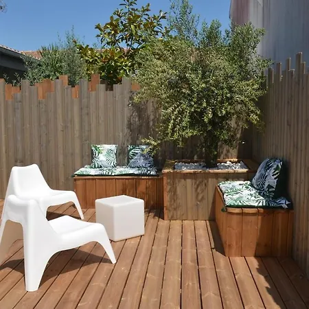 Maison 4 Personnes Terrasse 60 M2 Parking A Pied Дом отдыха *