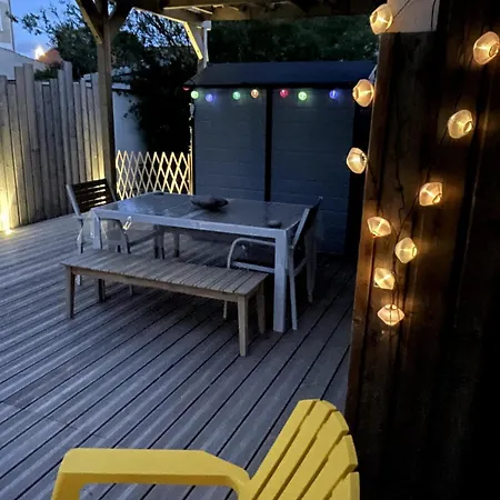Дом отдыха Maison 4 Personnes Terrasse 60 M2 Parking A Pied Шатлайон-Плаж
